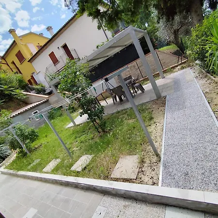 Paoletti, Confortevole Nel Cuore Di Holiday home Gradara