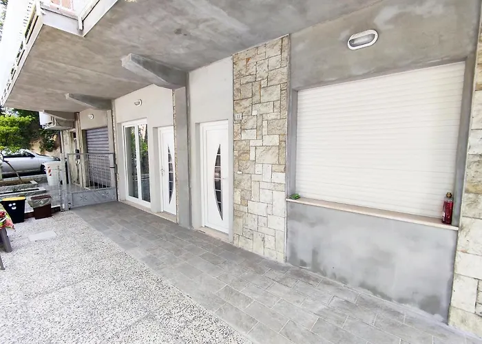 Paoletti, Confortevole Nel Cuore Di * Gradara