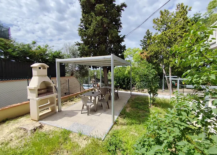 Paoletti, Confortevole Nel Cuore Di * Gradara