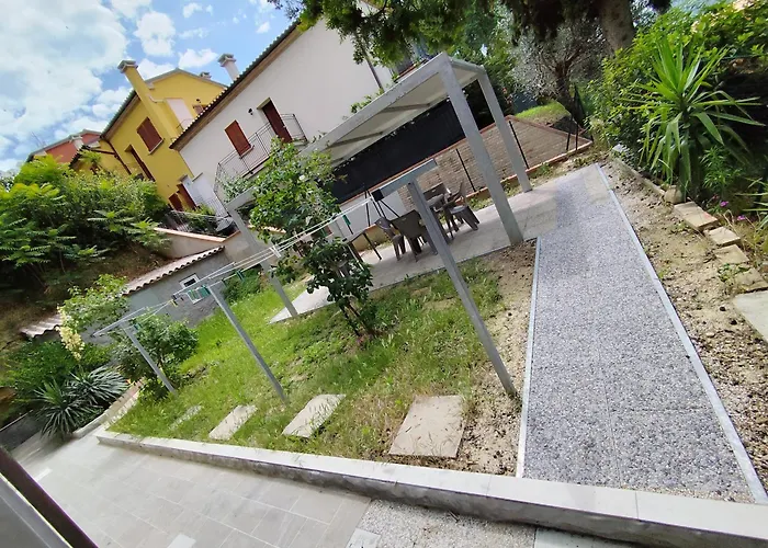 Paoletti, Confortevole Nel Cuore Di Casa vacanze Gradara